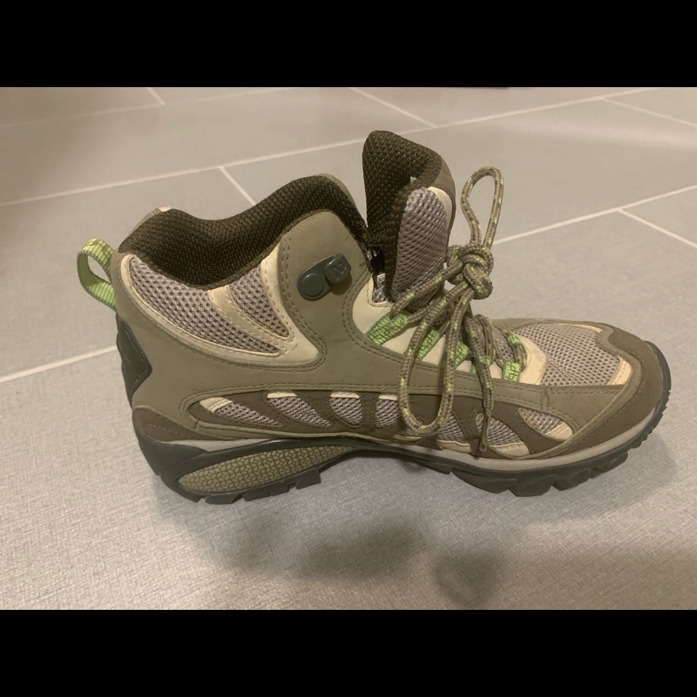 Merrill hiking boots